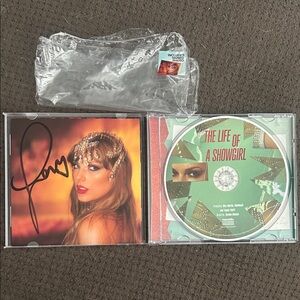 SIGNED The Life of a Showgirl CD